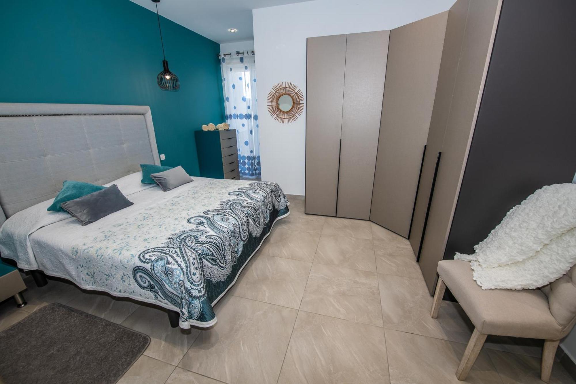 Clifftop Modern Apartment Mellieħa Exteriör bild